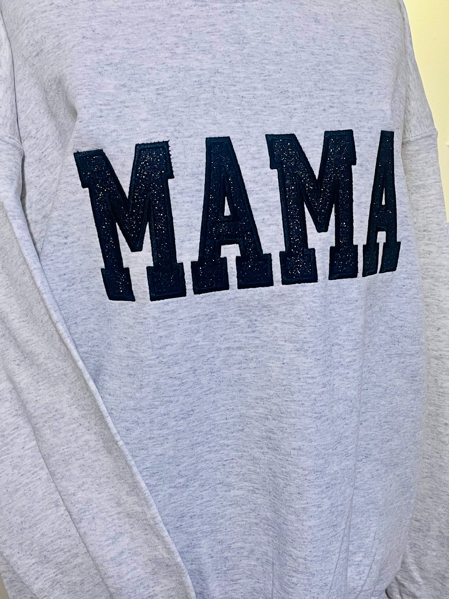 Embroidered Mama appliqué Sweatshirt